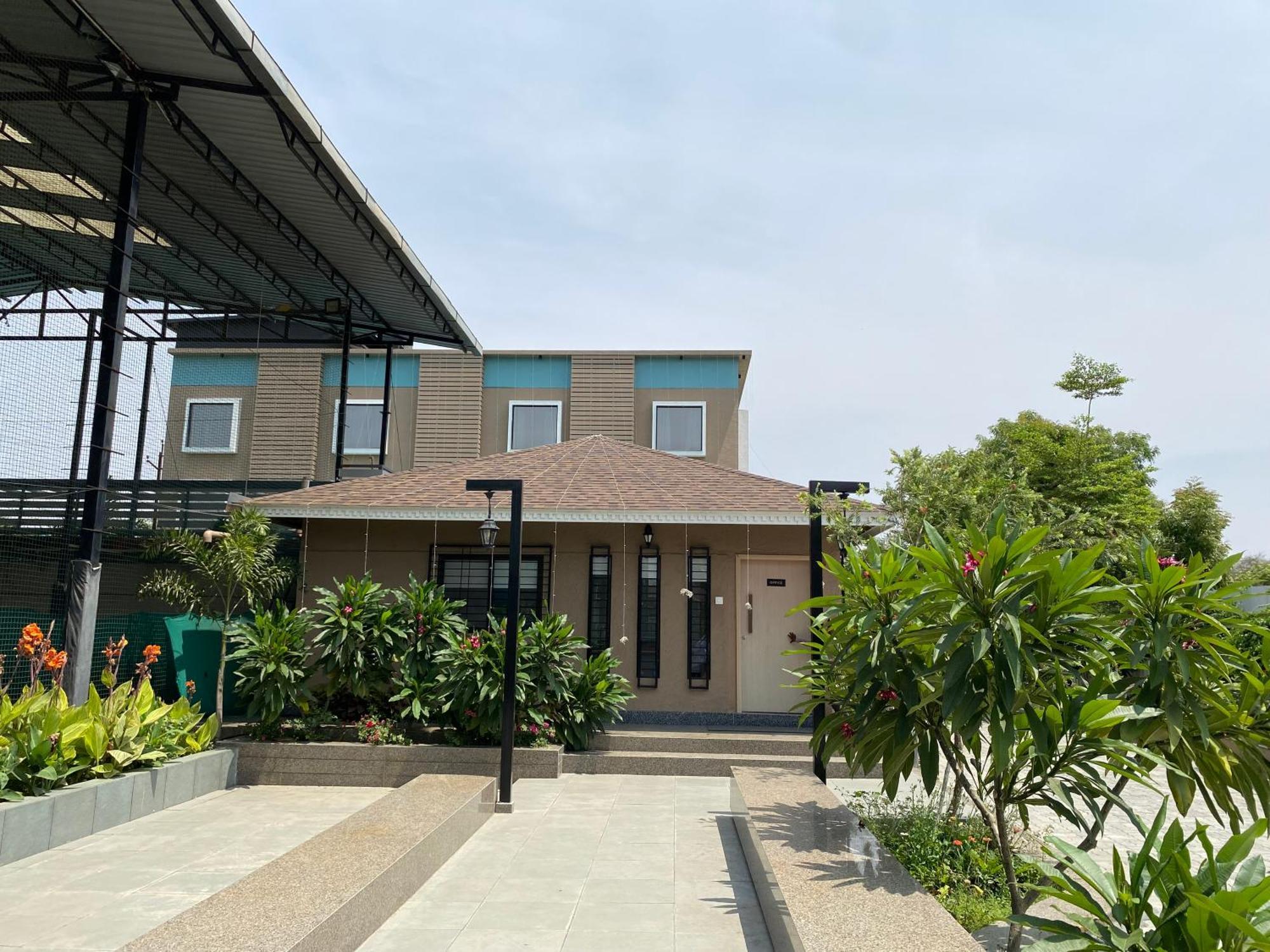 The Pavilion Park Resort Malegaon Exterior foto